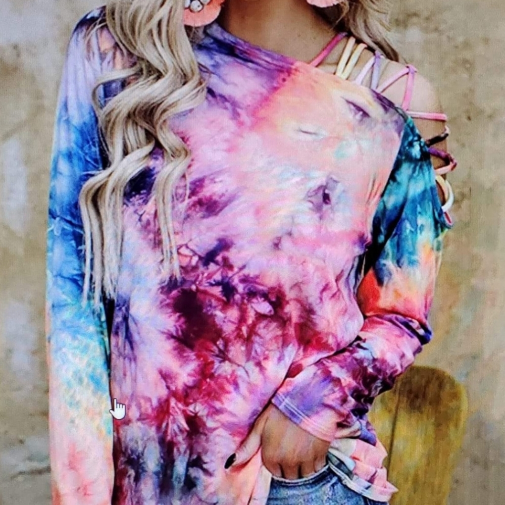 Scrappy off shoulder tie dye top 1-Xl and 1-2XL.